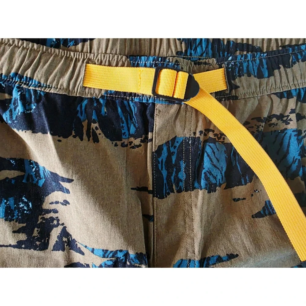 The North Face Mens‎ Class V Belted Shorts XXL Brown Blue Tiger Camo NWT RV $65